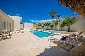 NEW 6BR Playground Private Pool Pro-bbq Palapa