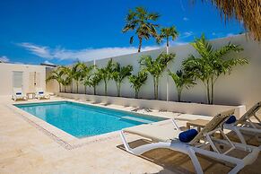 NEW 6BR Playground Private Pool Pro-bbq Palapa