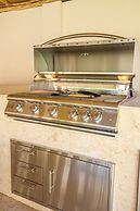 NEW 6BR Playground Private Pool Pro-bbq Palapa