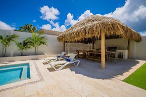 NEW 6BR Playground Private Pool Pro-bbq Palapa