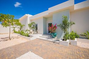 NEW 6BR Playground Private Pool Pro-bbq Palapa