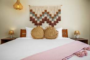 NEW 6BR Playground Private Pool Pro-bbq Palapa