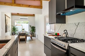 NEW 6BR Playground Private Pool Pro-bbq Palapa