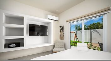 NEW 6BR Playground Private Pool Pro-bbq Palapa