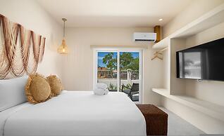 NEW 6BR Playground Private Pool Pro-bbq Palapa