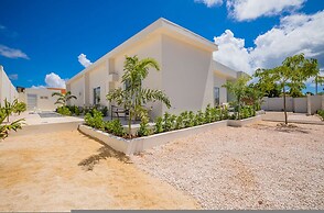 NEW 6BR Playground Private Pool Pro-bbq Palapa