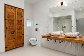 4 4 5 Rooftoppoolpingponggazebonear Ritz Beach