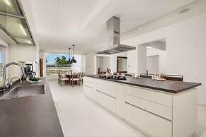 4 4 5 Rooftoppoolpingponggazebonear Ritz Beach