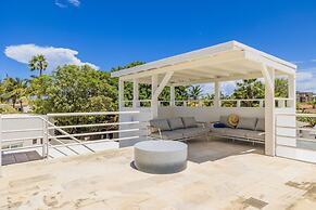 4 4 5 Rooftoppoolpingponggazebonear Ritz Beach