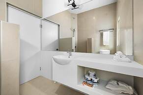 4 4 5 Rooftoppoolpingponggazebonear Ritz Beach