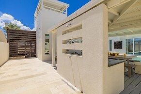 4 4 5 Rooftoppoolpingponggazebonear Ritz Beach