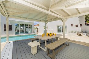 4 4 5 Rooftoppoolpingponggazebonear Ritz Beach