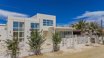 4 4 5 Rooftoppoolpingponggazebonear Ritz Beach