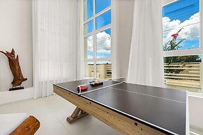 4 4 5 Rooftoppoolpingponggazebonear Ritz Beach