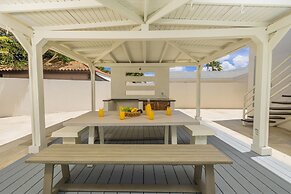 4 4 5 Rooftoppoolpingponggazebonear Ritz Beach