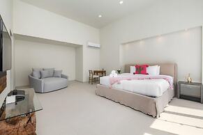 4 4 5 Rooftoppoolpingponggazebonear Ritz Beach