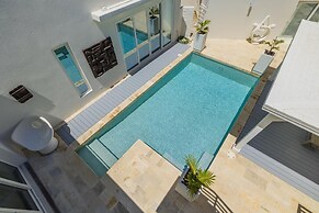 4 4 5 Rooftoppoolpingponggazebonear Ritz Beach