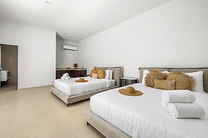 4 4 5 Rooftoppoolpingponggazebonear Ritz Beach