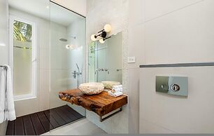 4 4 5 Rooftoppoolpingponggazebonear Ritz Beach