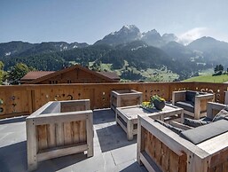 Superior Chalet With Views