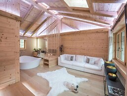 Superior Chalet With Views