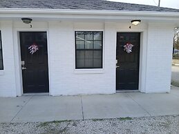 Whitetail Inn