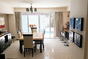 Apartments with Shared Pool and BBQ