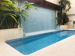 Apartments with Shared Pool and BBQ