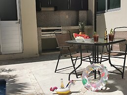 Apartments with Shared Pool and BBQ