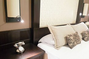 Apartments with Shared Pool and BBQ