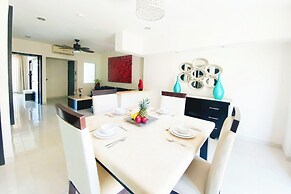 Apartments with Shared Pool and BBQ