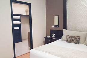 Apartments with Shared Pool and BBQ