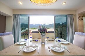 Apartments with Shared Pool and BBQ