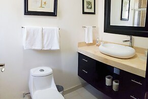 Apartments with Shared Pool and BBQ