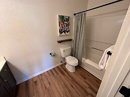 Upgraded! Quiet Southern Dunes Condo