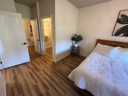 Upgraded! Quiet Southern Dunes Condo