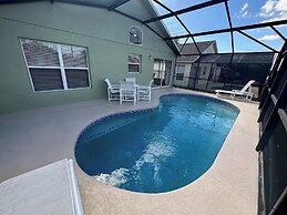 Completely Updated Villa, Private Pool, Beautiful!