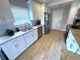 Fully Remodeled Golf View Villa, Southern Dunes