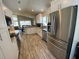 8th Fairway Holiday Home, Updated, Southern Dunes