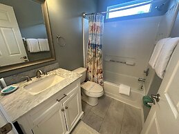 Golf Front Villa With Upgrades!