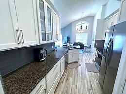 Updated, Private Villa, Southern Dunes, Extended Pool Deck