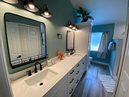 Fully Updated Pool Villa, Southern Dunes