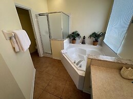 South Facing Pool Home - Room for the Whole Family!