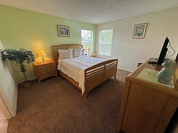 South Facing Pool Home - Room for the Whole Family!