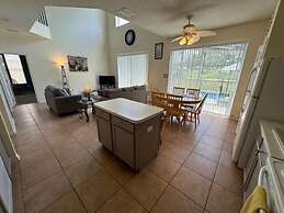 South Facing Pool Home - Room for the Whole Family!