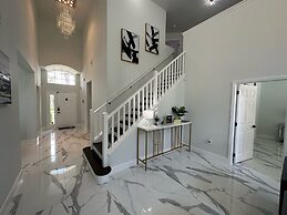 Beautifully Remodeled Home - Southen Dunes Golf Course Views