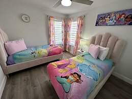 Beautifully Remodeled Home - Southen Dunes Golf Course Views