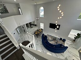 Modern, Fully Updated Southern Dunes Home - Golf Course Views