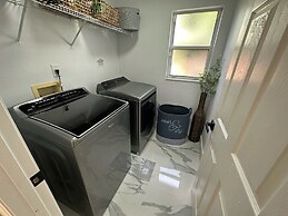 Modern, Fully Updated Southern Dunes Home - Golf Course Views