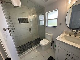 Modern, Fully Updated Southern Dunes Home - Golf Course Views